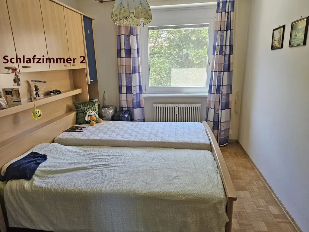 3 Zimmer, mit Loggia , Carport