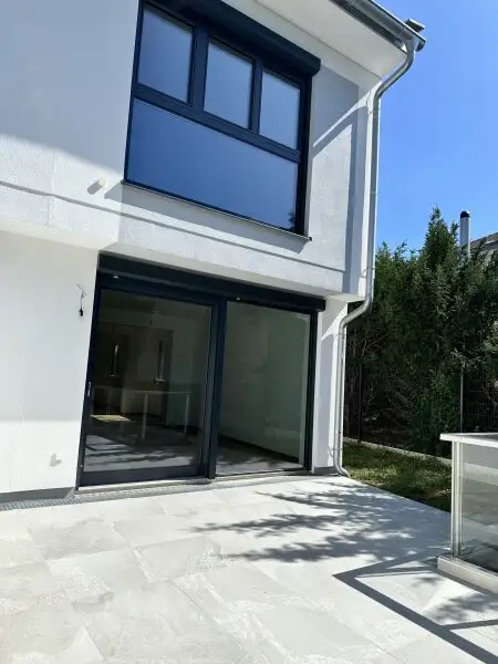 Großzügige Doppelhaushälfte - 5 Zimmer - 2 Bäder - Alte Donau - U1 - U2 - Provisionsfrei für den Käufer!