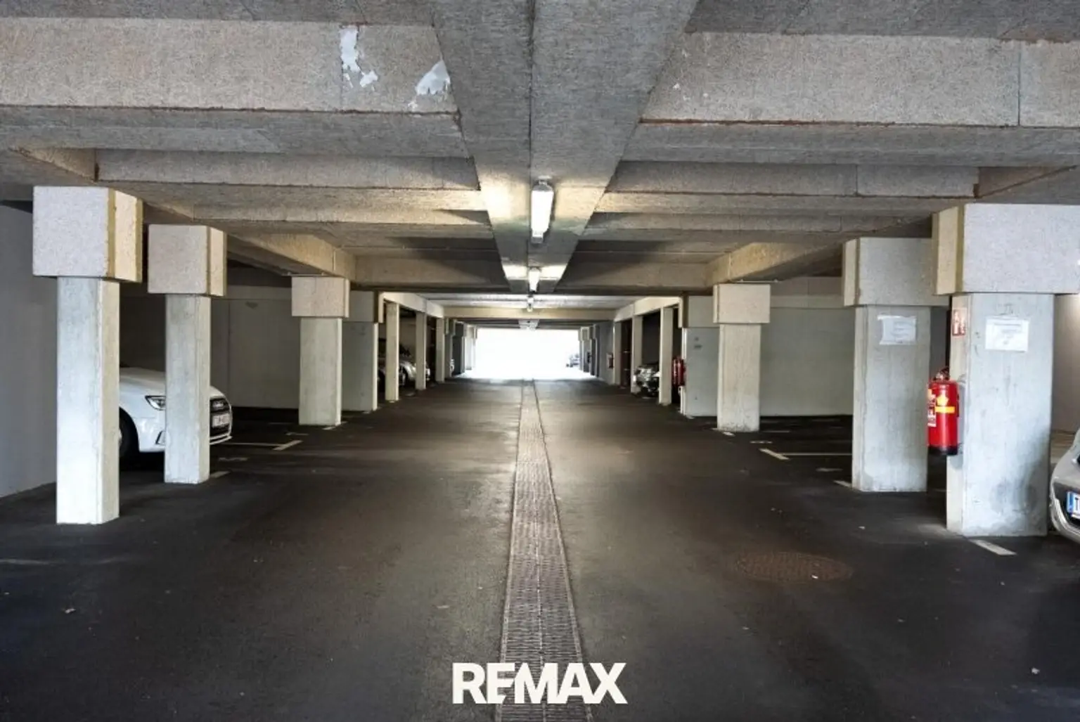 17 Garage