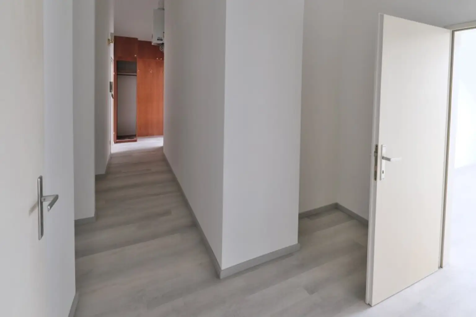 Nähe Innenstadt, Radetzkyplatz, UNBEFRISTETE Dachwohnung 3 Zimmer