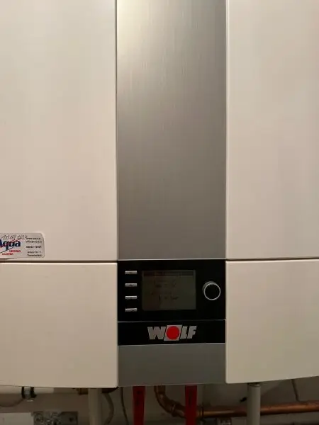 +Einzigartiges Einfamilienhaus mit Nebengebäude in Enzesfeld-Lindabrunn+