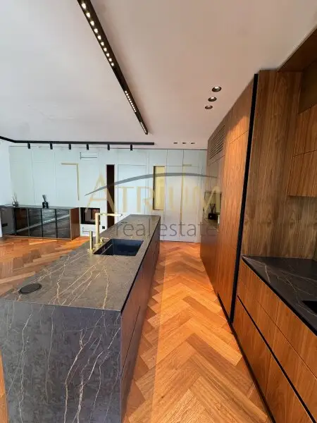 Moderne 3-Zimmer Wohnung in Toplage mit Terrasse & Blick auf den Stephansdom