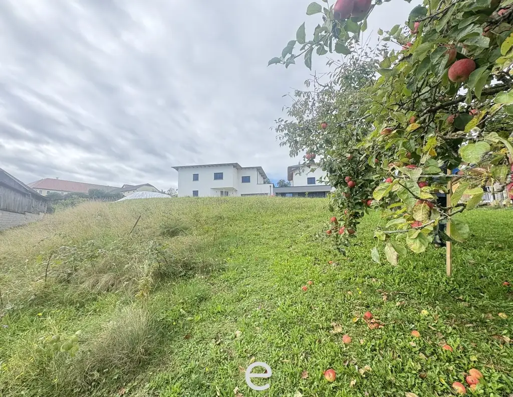 Attraktives Baugrundstück in Wolfsbach - 932m² für individuelle Träume