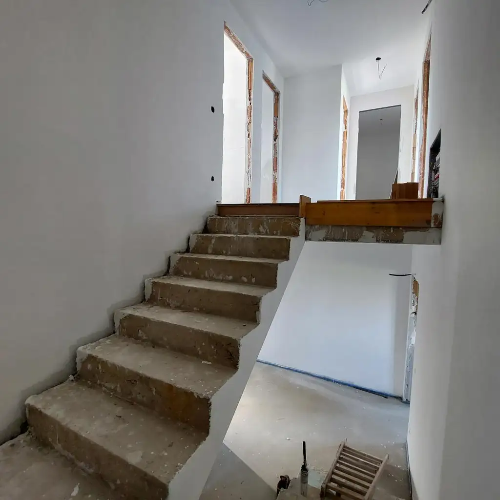 Doppelhaushälfte belagsfertig