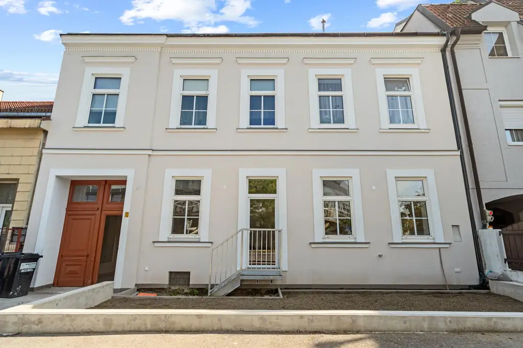"Luxuriöse Gartenwohnung!"
