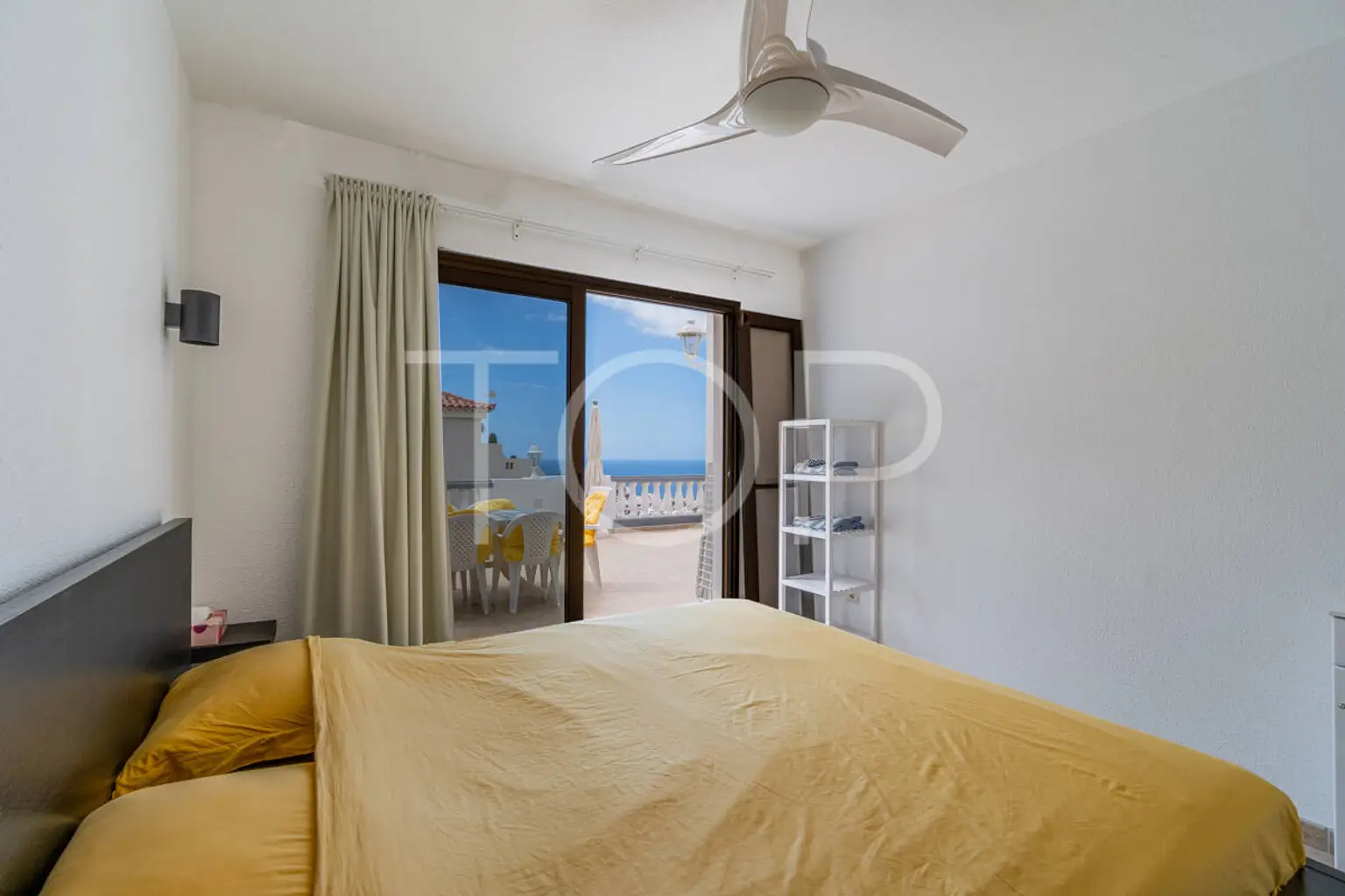 Apartment-LosGigantes-Bedroom1-Tenerife-1