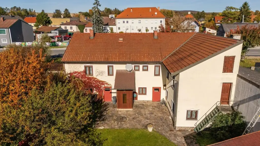 "Universelles Grundstück in Zentrumszone"