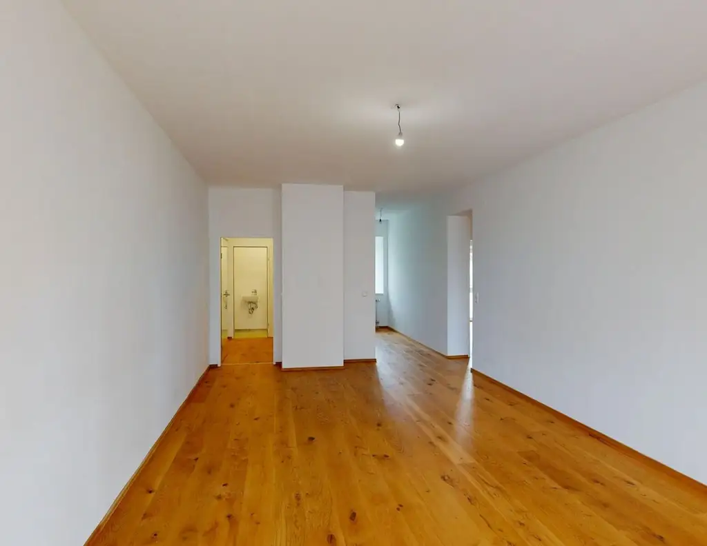 Provisionsfrei / Keine Grunderwerbsteuer!: Feldkirchen - 3-Zimmer-Wohnung im Grünen mit großem Balkon und Spielplatz