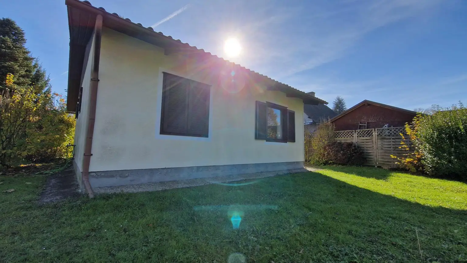 Rohdiamant - Ferienhaus mit großem Grundstück in beliebter Thermen & Golfregion