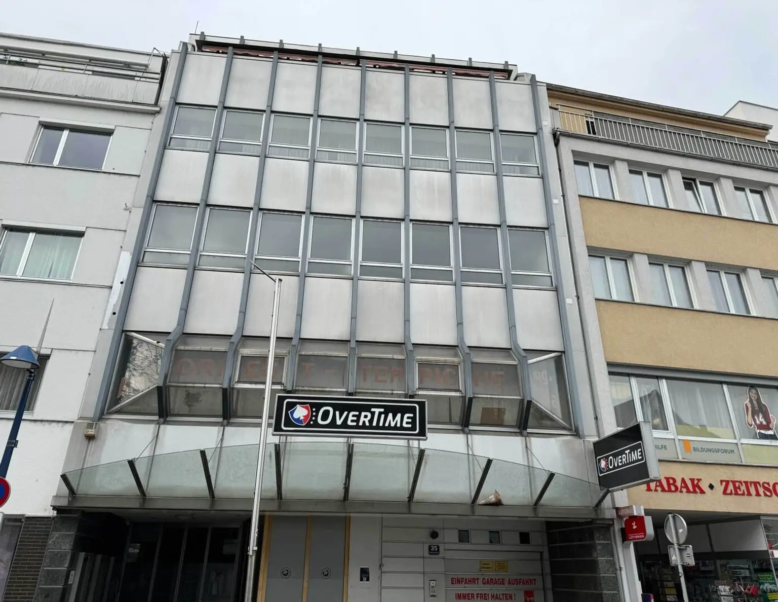 Bestandfreies Stadthaus mit Entwicklungspotential im Zentrum von Wels zu verkaufen