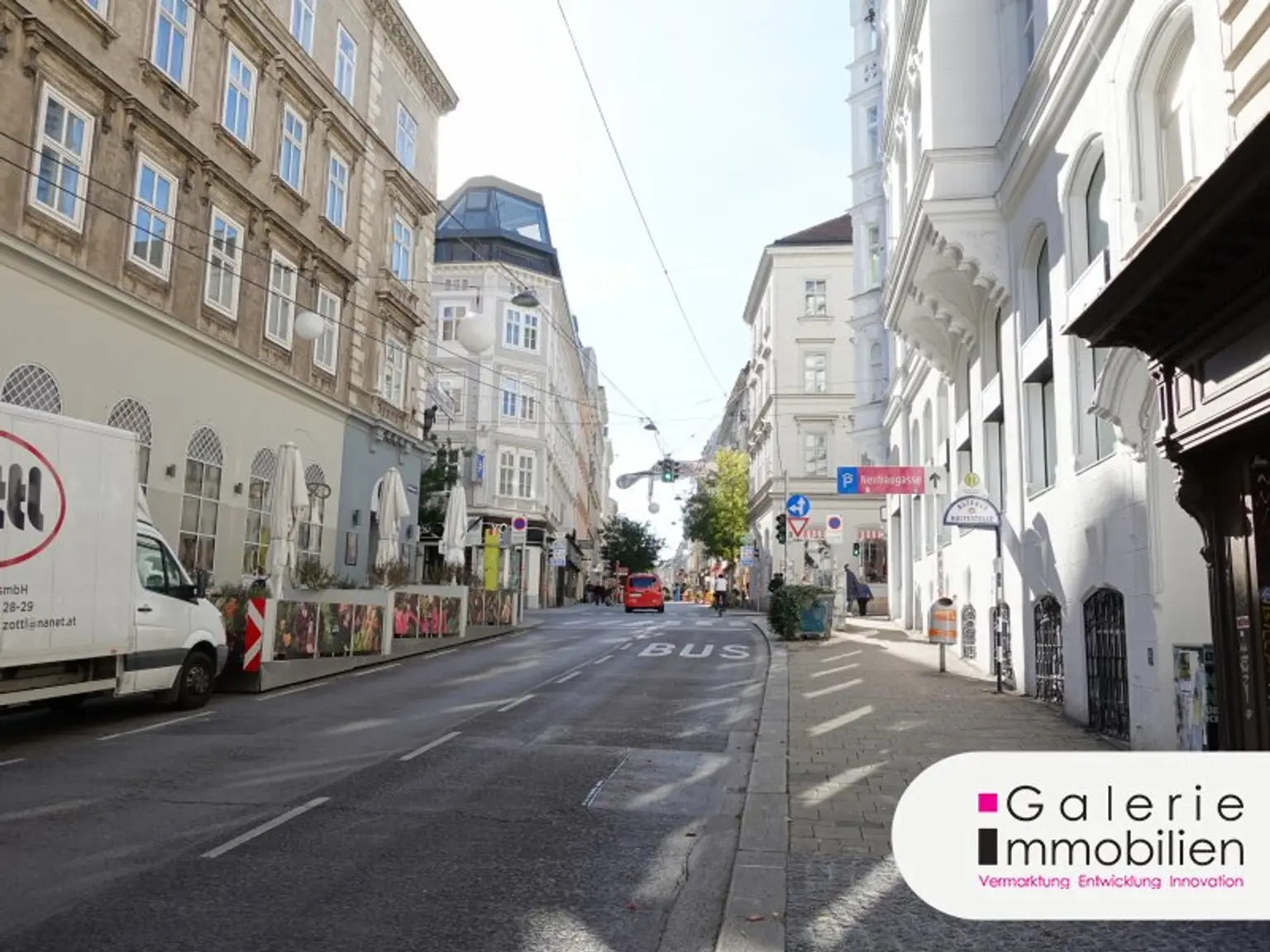 113m² Geschäftslokal/ Atelier mit Galerie an werbewirksamer Lage in Neubau !