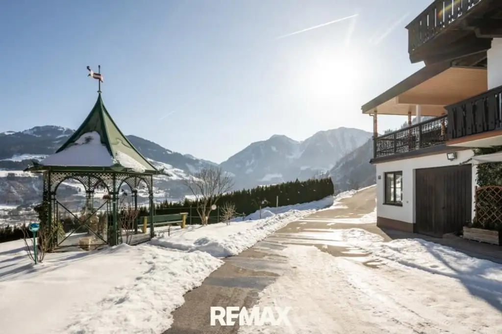 "Landwirtschaft mit Tischlerei in St. Johann im Pongau"