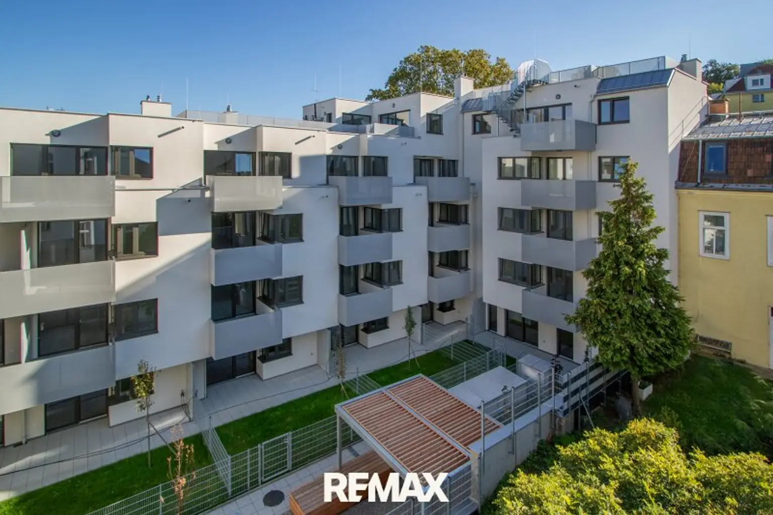 Innenhofseitige Hausansicht