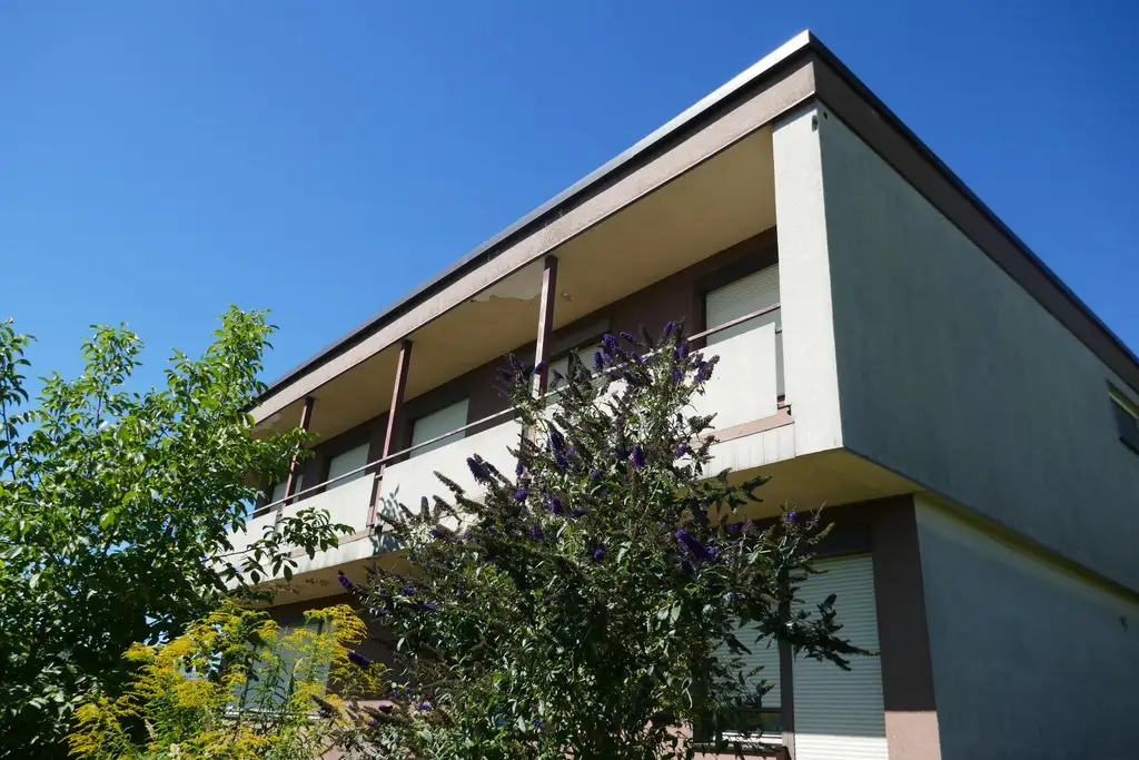 Geräumiges Ein-Zweifamilienhaus in unverbaubarer Aussichtslage- auch Zweitwohnsitz möglich