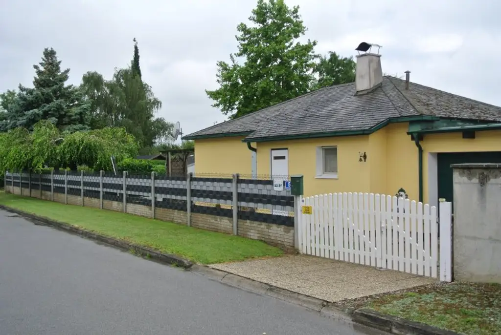 Träume werden wahr- Ihr Haus am Neusiedlersee, 1.Reihe- Seeblick- Bergblick- Aussicht PUR