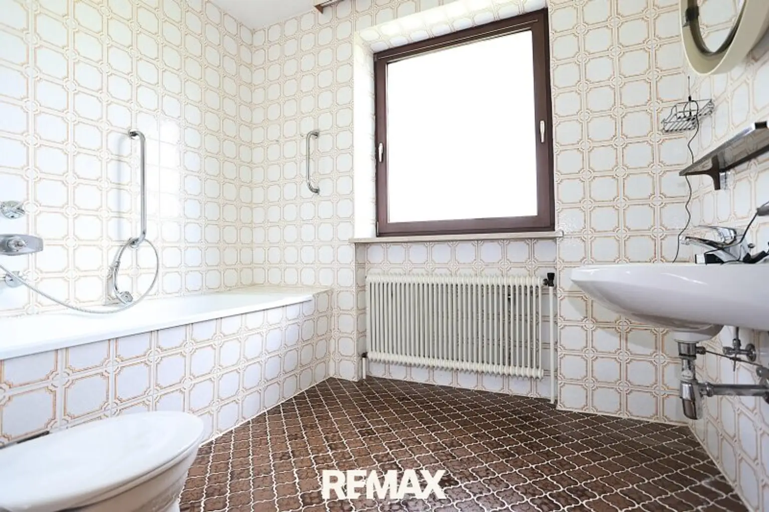 Bad mit Wanne OG