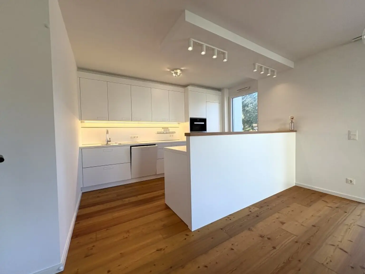 Exklusives Familienglück - 4-Zimmer Wohnung mit Blick ins Grüne