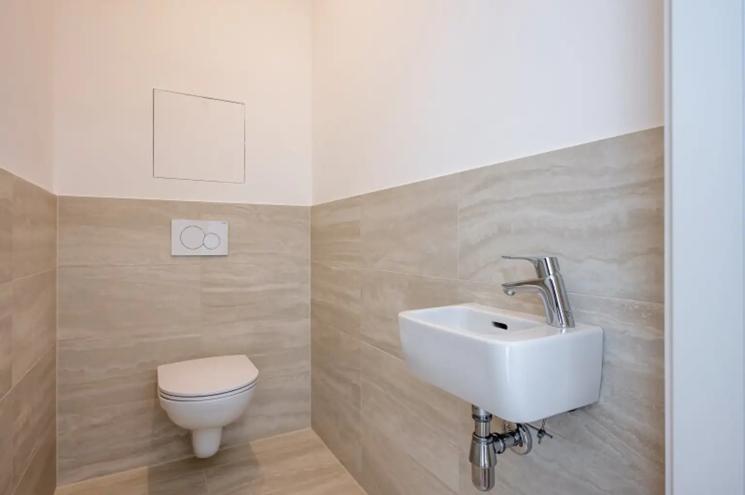 ++FonteFlats++ Fantastic 3-room attic FIRST OCCUPANCY with great roof terrace - near Hauptbahnhof/Central Station