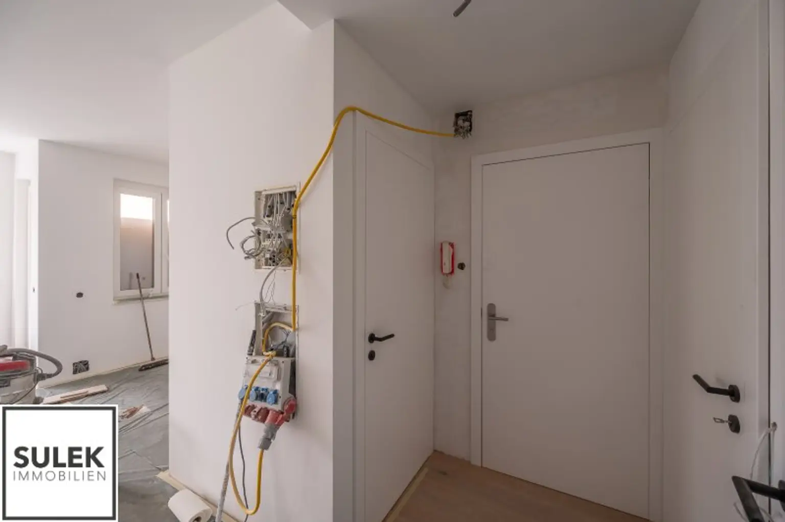 Erstbezug nach Generalsanierung in der Taborstraße 63 - perfekt angebunden: 2 Zimmer + Wohnküche + Balkon