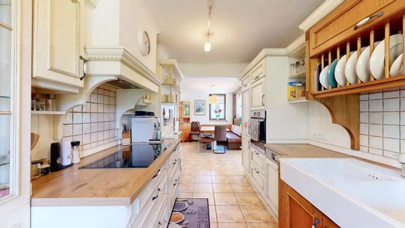 Entzückendes Einfamilienhaus mit großem Garten | 4 Zimmer | Terrasse und Balkon | Kamin