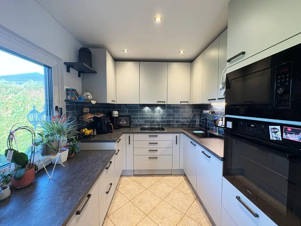 "BUNGALOW mit Pool - WohnGENUSS auf einer Ebene!"