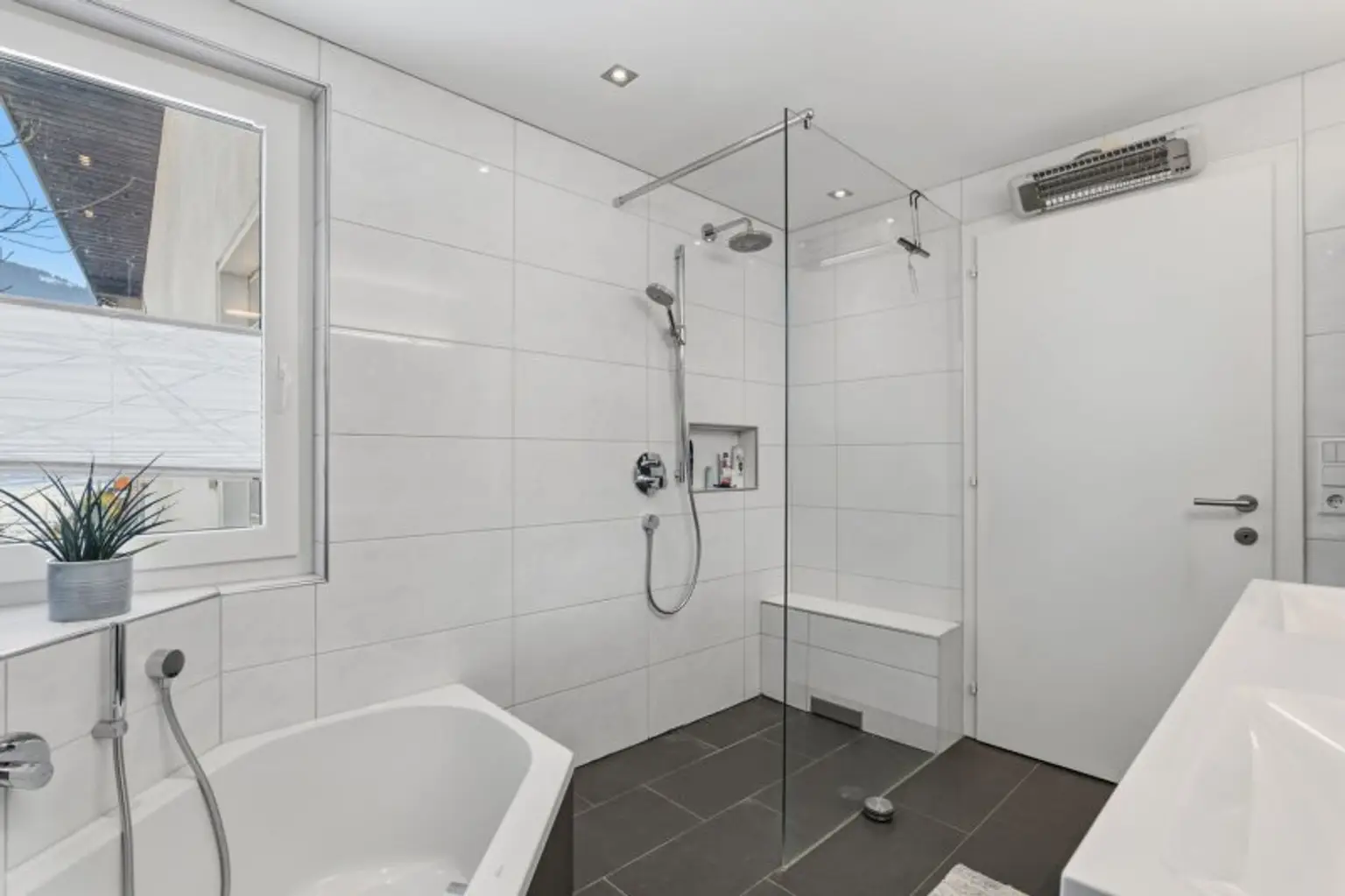 Gepflegtes Einfamilienhaus in Dornbirn mit Garten & Mieteinnahmen