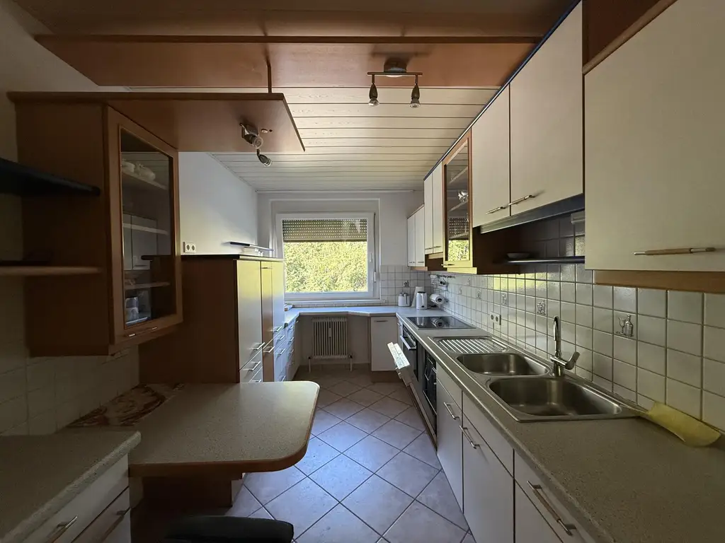 Großzügige 3 Zimmer-Wohnung mit Blick ins Grüne!