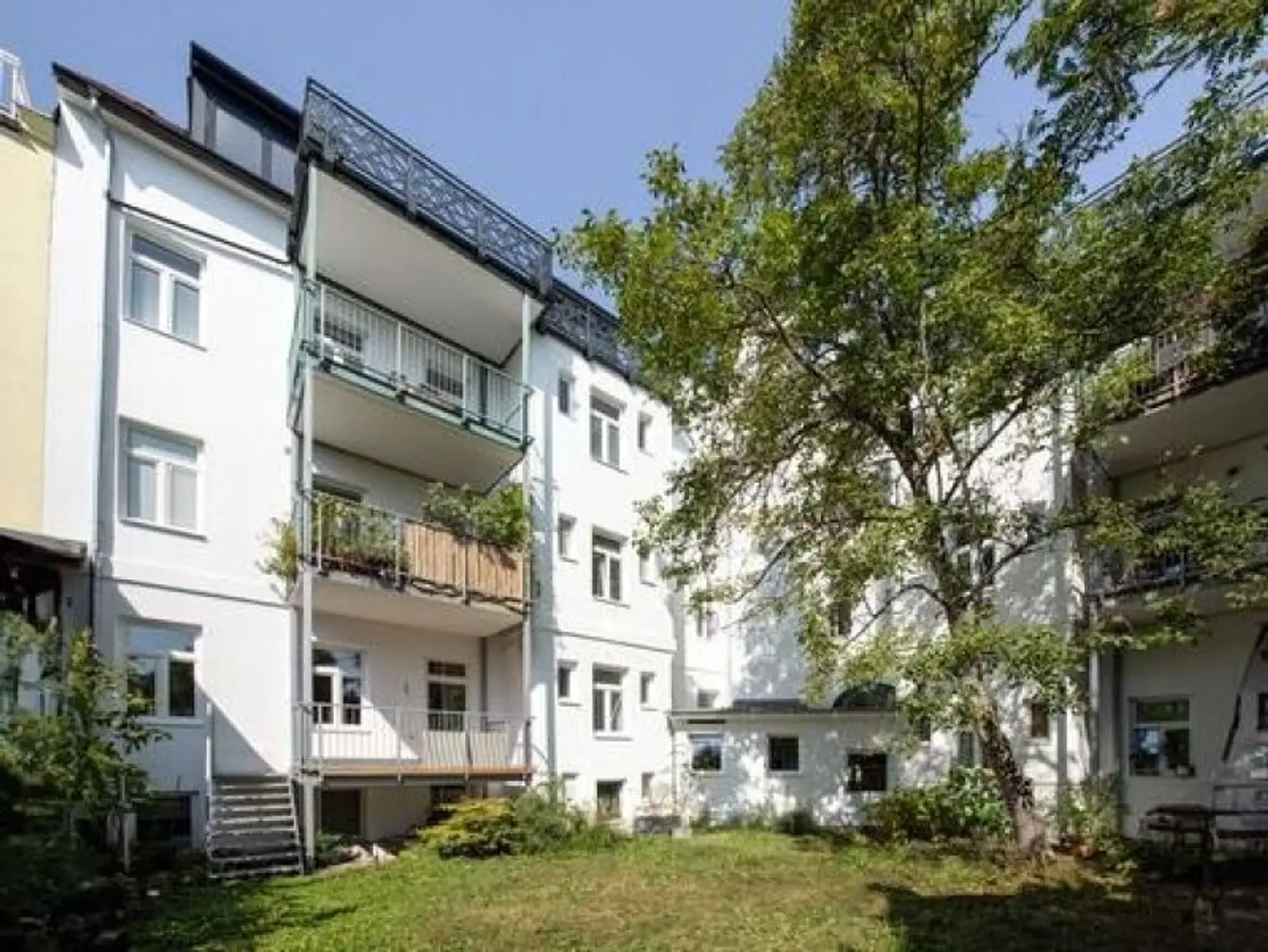 2 Anlegerwohnungen in einem sanierten Zinshaus