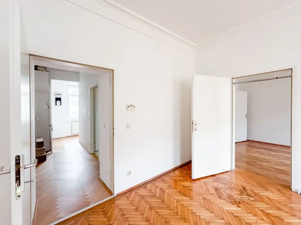 Charmante Altbauwohnung in Meidling – 3. Stock ohne Lift, geplante Aufwertung des Hauses