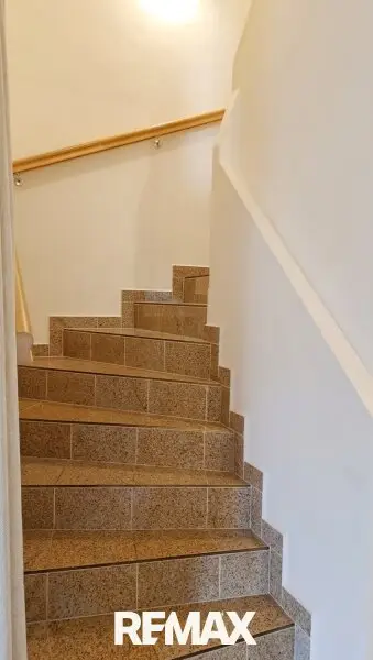 Stiegenaufgang ins OG