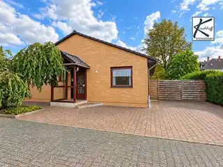 Bungalow mit Stellplatz