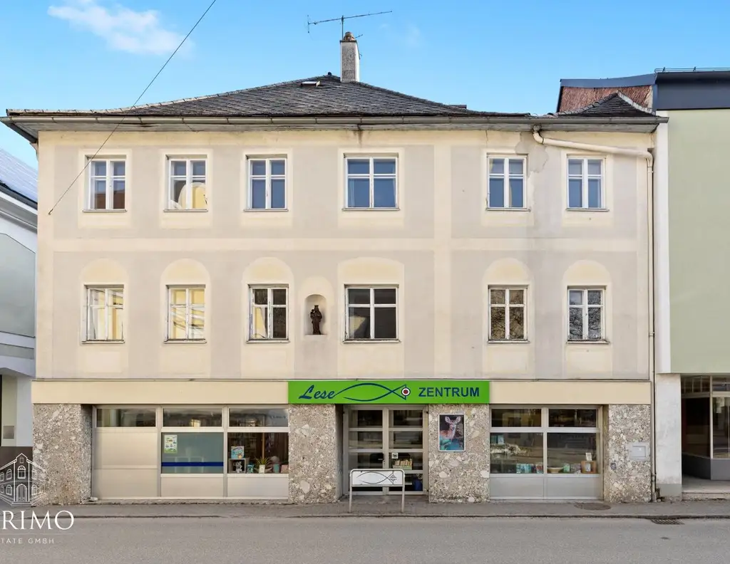 Attraktives Zinshaus mit Mietertrag und Ausbaupotenzial - Top-Lage am Marktplatz von Vöcklamarkt