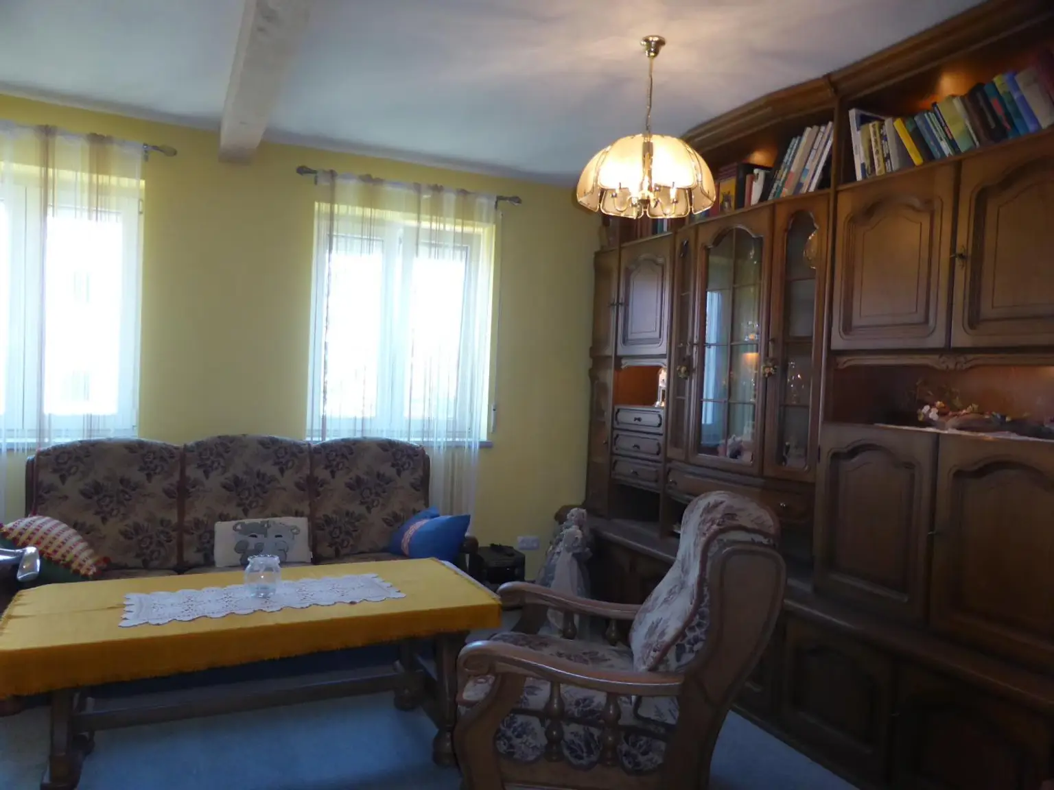 Wohnzimmer vorderes Haus