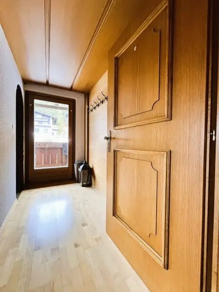 WOHNPERLE in Seefeld: 104m² große 4-Zimmerwohnung mit TIROLER ZIRBENSTUBE und 3 Balkonen fußläufig zum Skigebiet!