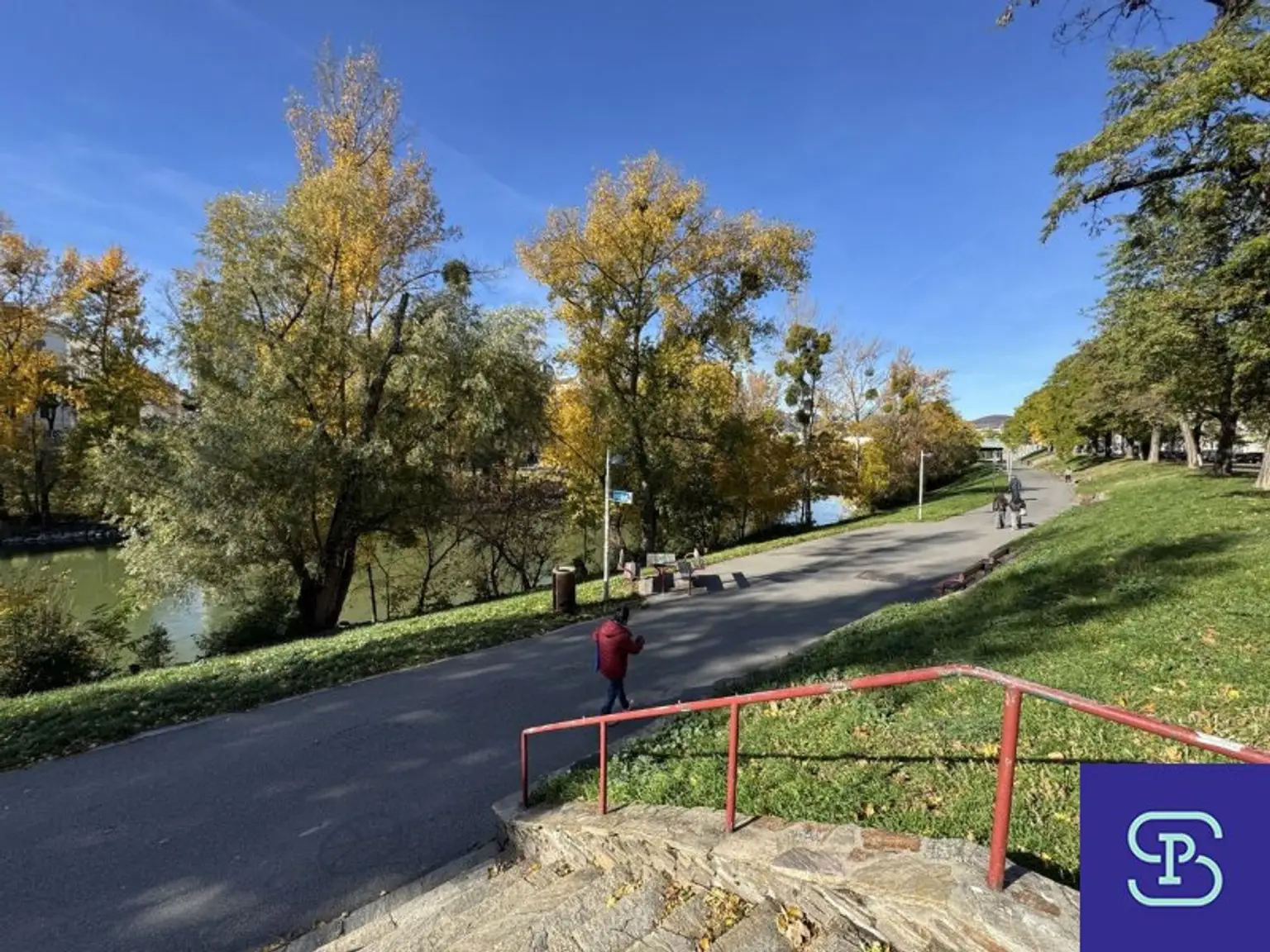 Provisionsfreier 70m² DG-Erstbezug + Balkon mit Einbauküche am Donaukanal - 1200 Wien