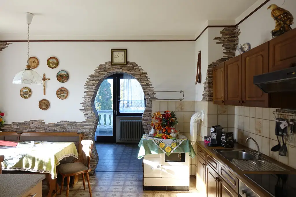 Geräumiges Wohnhaus mit großem Grundstück in Rechnitz zu kaufen!