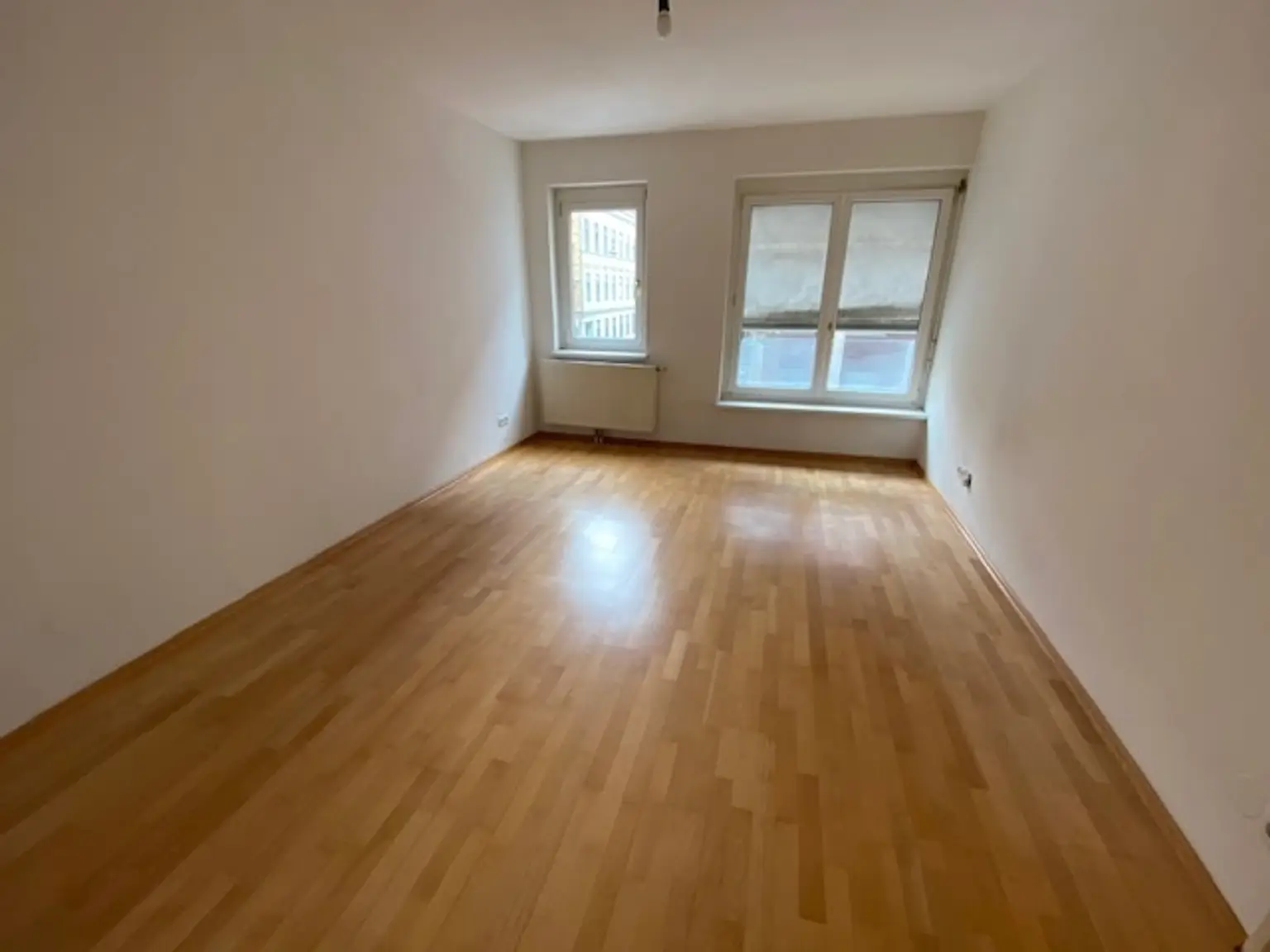 3,1% BAR Anlageobjekt -  2 Zimmer Wohnung Nähe Raimundtheater
 - Eigennutzung ab 06/2029