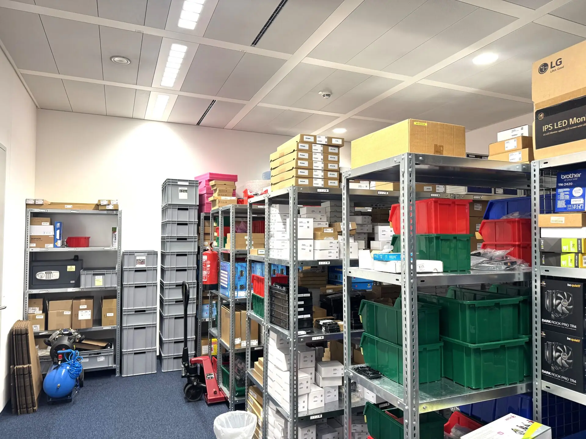 EUROPLAZA 6 EG Lager