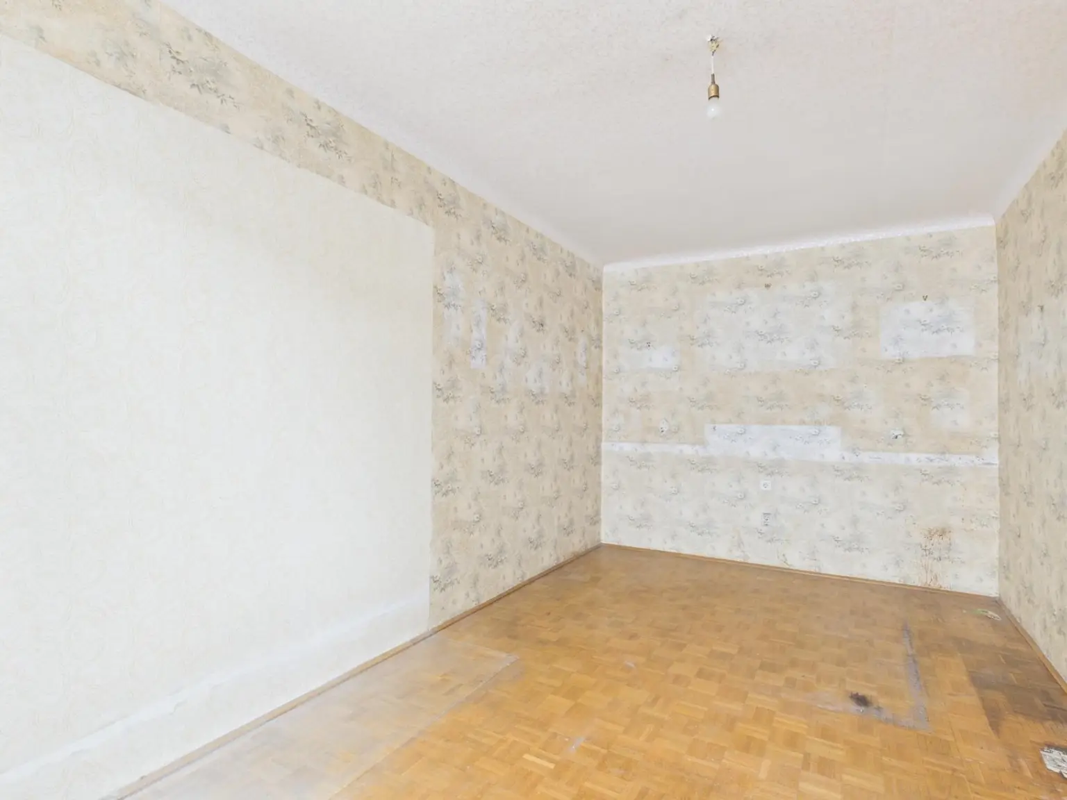 CAM04191G0-PR0081-STILL009