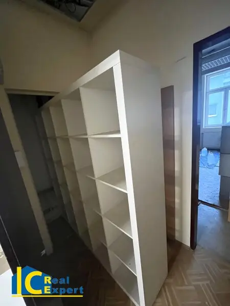 Würfelparkett in den Haupträumen