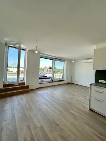 Traumhafte Dachgeschoßwohnung in Klosterneuburg – Erstbezug mit Terrasse!