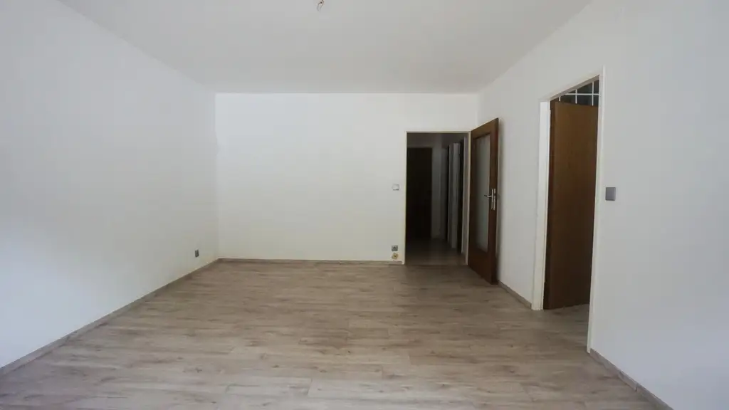 Entzückende 2 Zimmer Wohnung mit großer Loggia
