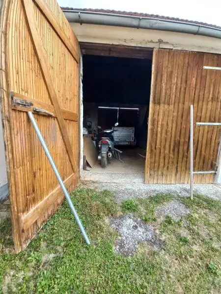 Bauernhaus mit großem Grundstück in Harmisch