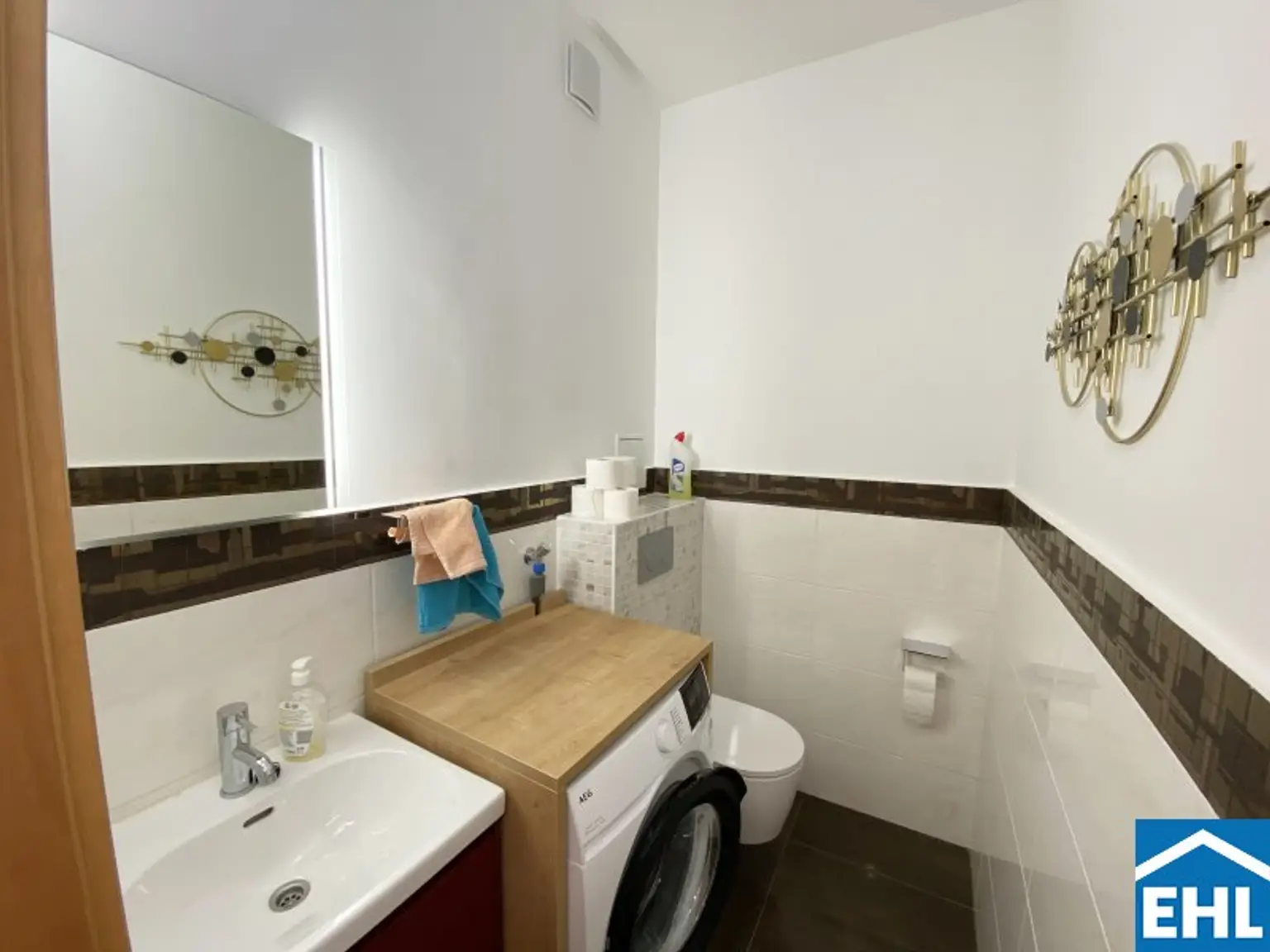 Einziehen und wohlfühlen! Möblierte 3-Zimmer-Wohnung inklusive Stellplatz nahe Schönbrunn!