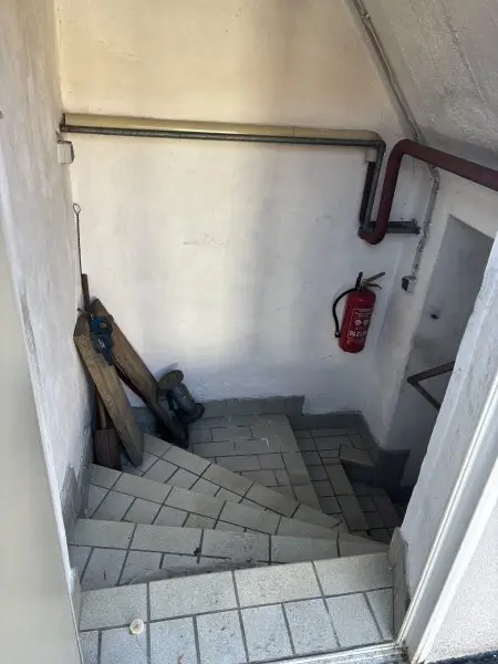 ** CHARMANTES ORIGINAL **  Olbendorf - gepflegter Vierkanthof in Ortslage mit ca. 1470 m2 Eigengrund !!