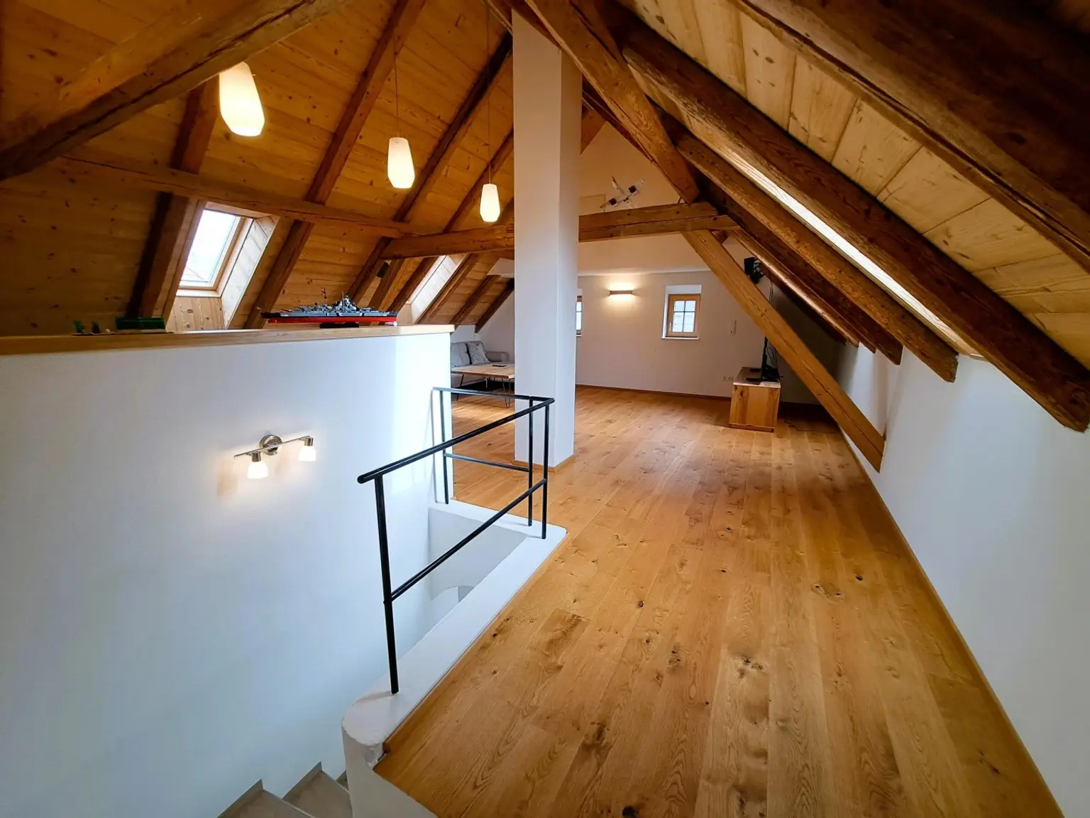 Dachgeschoß-Wohnraum