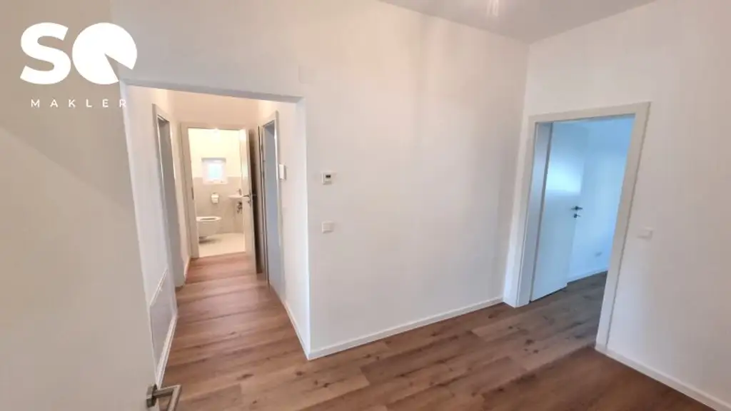 #SQ - WIENER NEUSTADT: EXKLUSIVES WOHNERLEBNIS FÜR FAMILIE, ARBEIT UND MEHR – TRAUMHAUS MIT DACHTERASSE UND FERNBLICK
