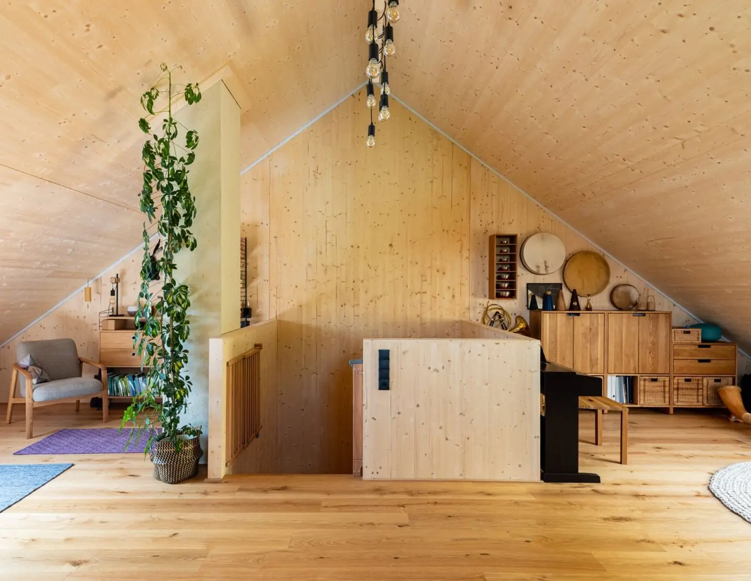 NEU - Feldkirch - Tosters -das großzügige trimana Vollholz Doppelhaus mit großem Garten, Terrasse, Studio und Tiefgarage, Baubeginn in Kürze