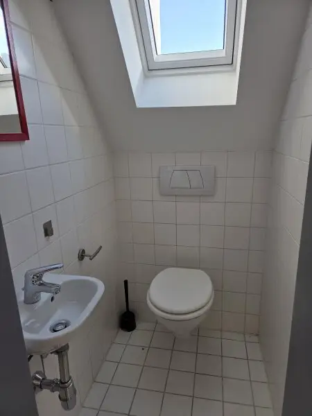 Atelierartige Dachgeschoss - Loftwohnung mit Terrasse