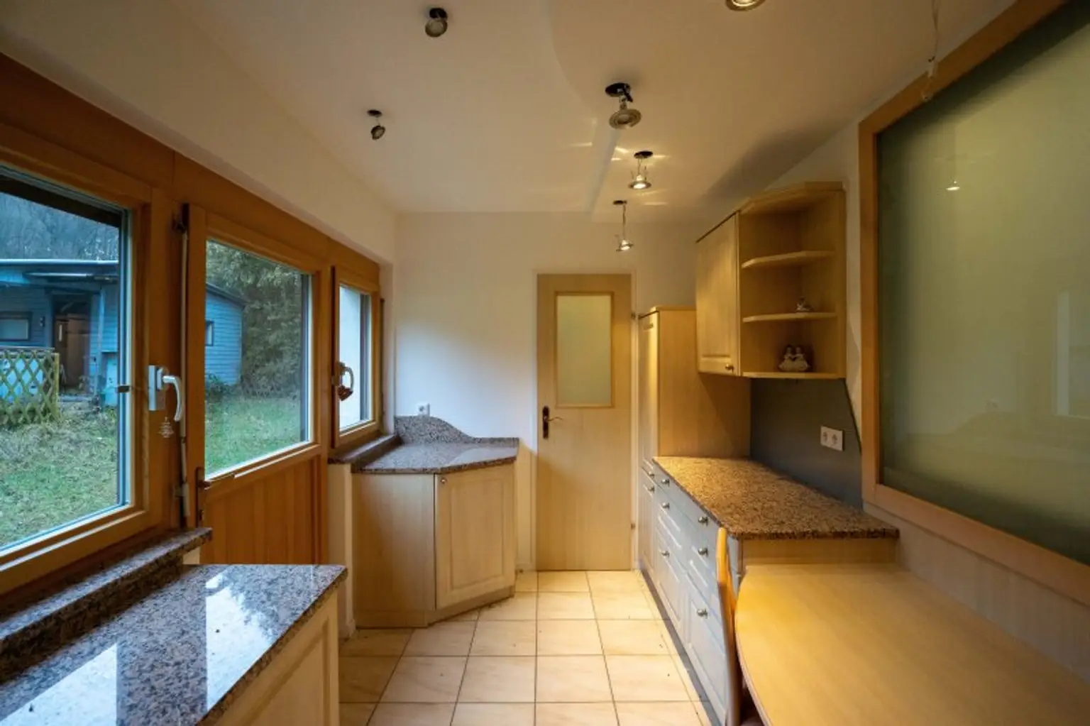 Küche (Zubau) Richtung WC/Du